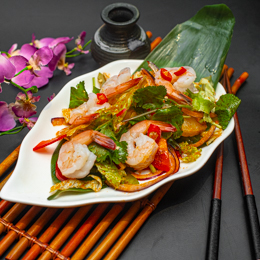 Salade aux crevettes à la sauce thaï